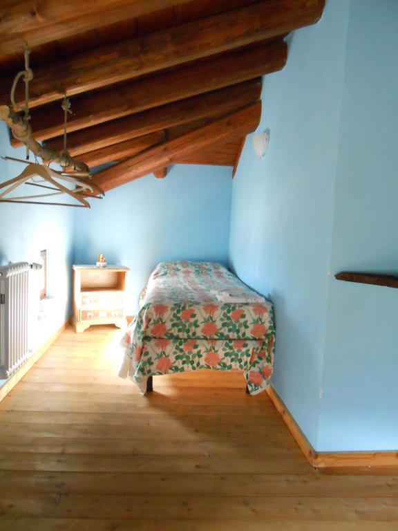 Azienda Agrituristica Risveglio Naturale Varese Ligure Δωμάτιο φωτογραφία