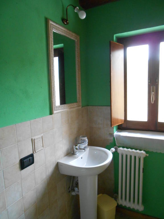 Azienda Agrituristica Risveglio Naturale Varese Ligure Δωμάτιο φωτογραφία