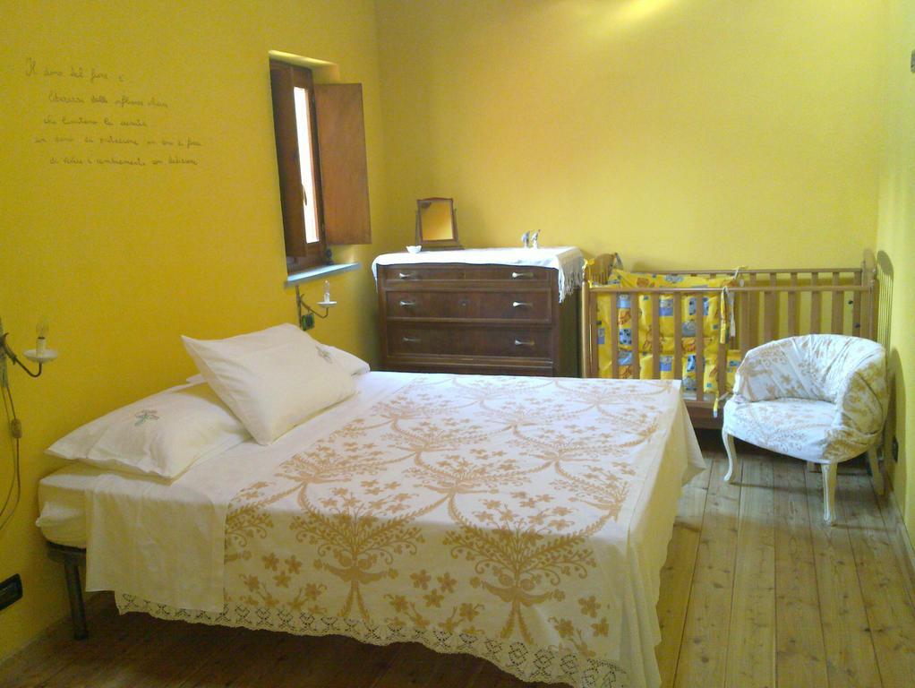Azienda Agrituristica Risveglio Naturale Varese Ligure Δωμάτιο φωτογραφία