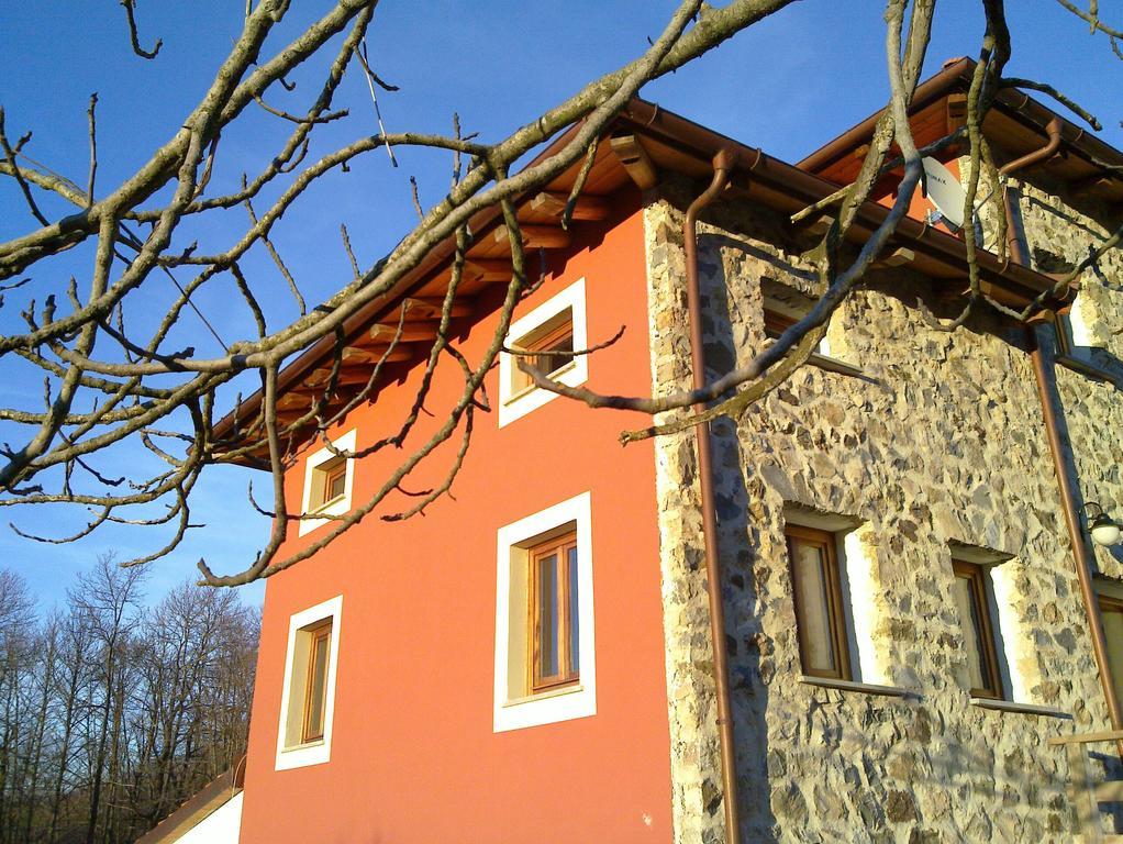 Azienda Agrituristica Risveglio Naturale Varese Ligure Εξωτερικό φωτογραφία
